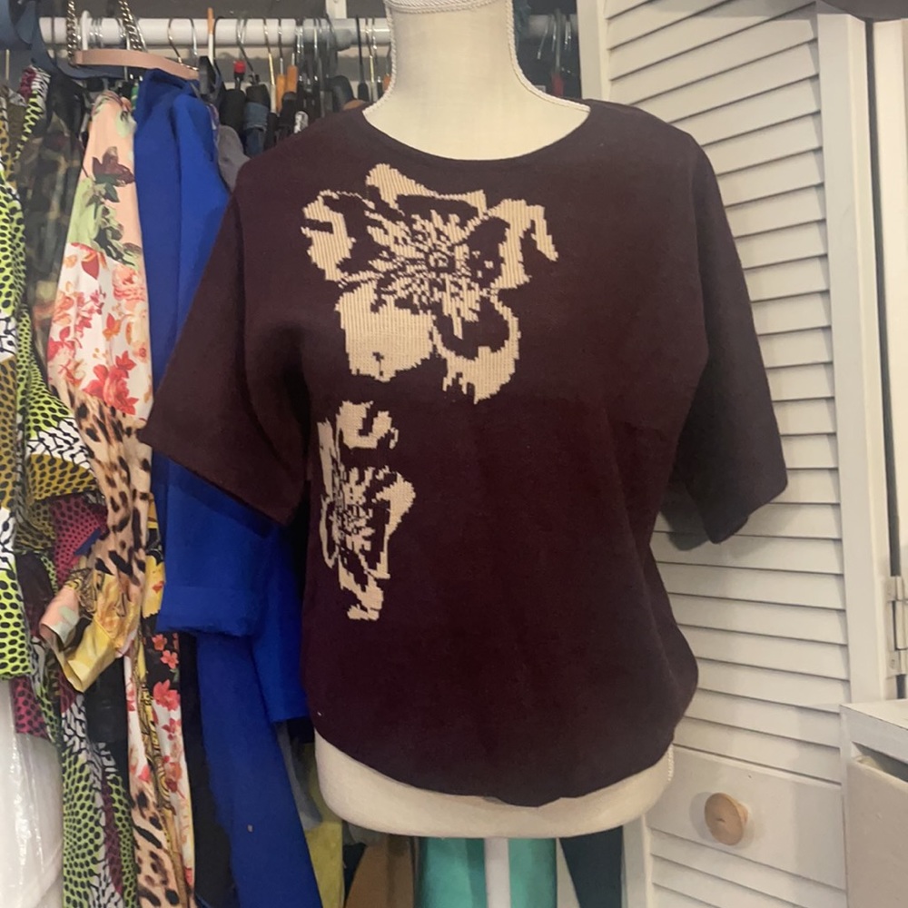 NWT CALVIN KLEIN SWEATER